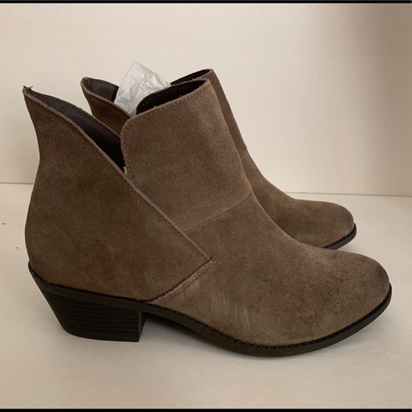 me too suede booties